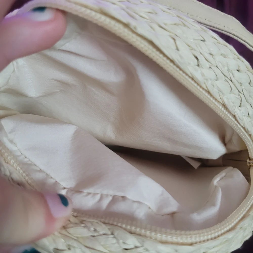 Nwt Round Cream Woven Bag with Fruit Accents
